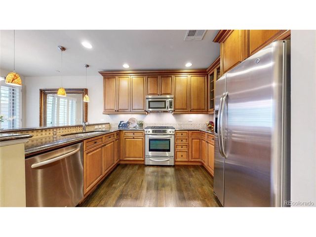 150 S Madison St 207, Denver, CO 80209
