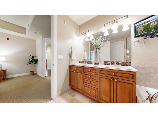 150 S Madison St 207, Denver, CO 80209
