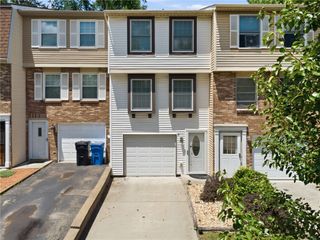 296 Huntingdon Ave, North Huntingdon, PA 15642