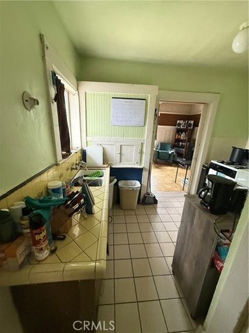 415 Euclid Avenue, Los Angeles, CA 90063