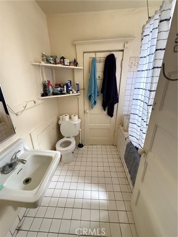 415 Euclid Avenue, Los Angeles, CA 90063