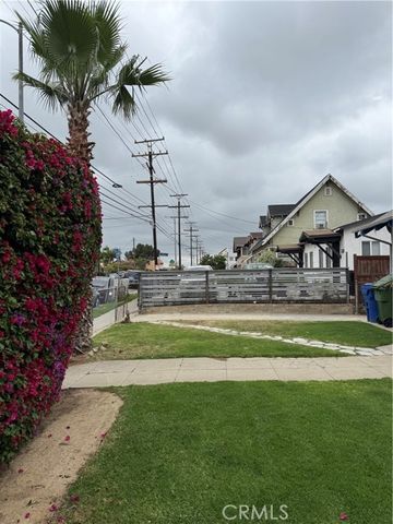415 Euclid Avenue, Los Angeles, CA 90063