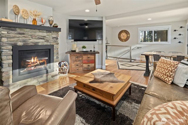 661 W Pacific Avenue, Ronald, WA 98940