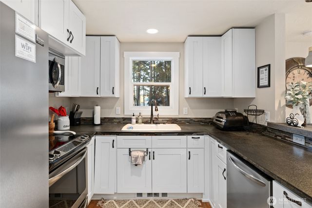 661 W Pacific Avenue, Ronald, WA 98940