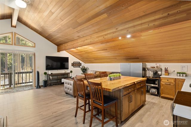 661 W Pacific Avenue, Ronald, WA 98940