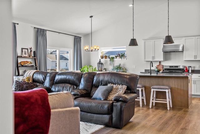 6630 Ramshorn Drive, Deforest, WI 53532