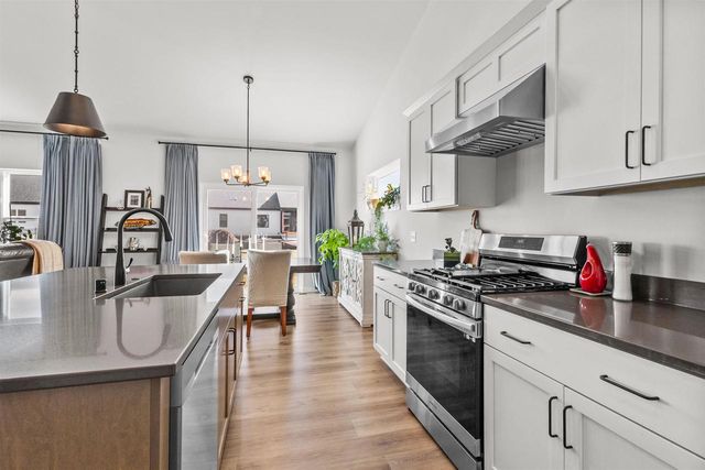 6630 Ramshorn Drive, Deforest, WI 53532