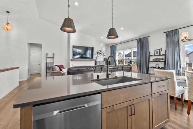 6630 Ramshorn Drive, Deforest, WI 53532