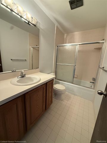 510 Montrose Avenue 6, Royal Oak, MI 48073