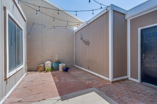 6373 N Willowhaven Drive, Tucson, AZ 85704