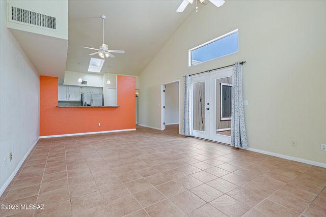 6373 N Willowhaven Drive, Tucson, AZ 85704