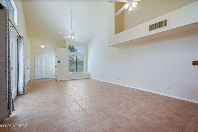 6373 N Willowhaven Drive, Tucson, AZ 85704