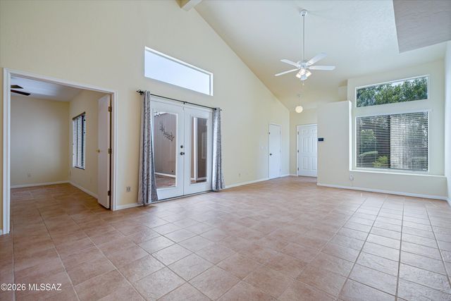 6373 N Willowhaven Drive, Tucson, AZ 85704