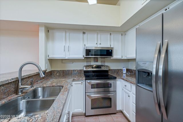 6373 N Willowhaven Drive, Tucson, AZ 85704