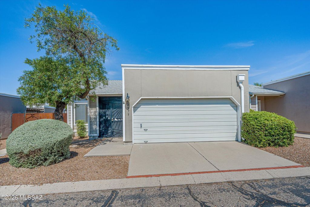 6373 N Willowhaven Drive, Tucson, AZ 85704
