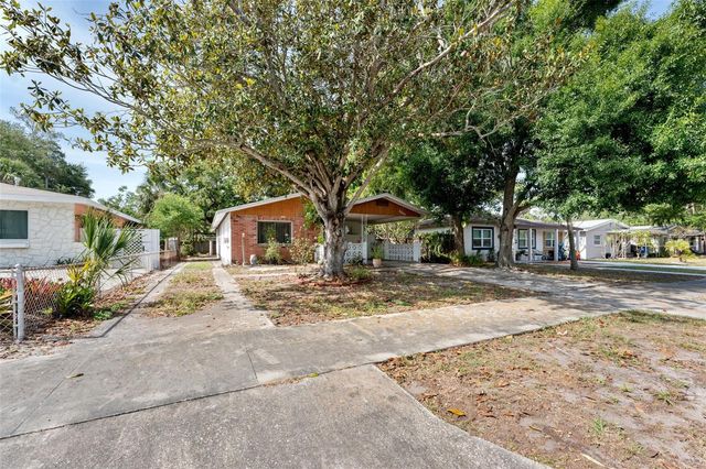 8068 30TH AVENUE N, St Petersburg, FL 33710