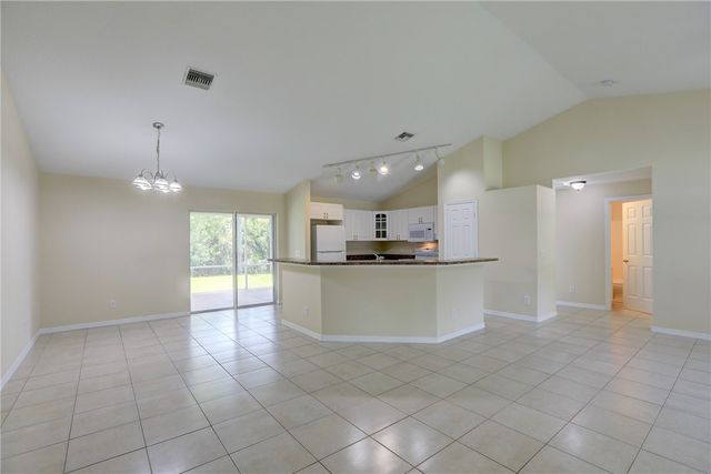 8386 106th Avenue, Vero Beach, FL 32967