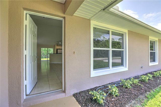 8386 106th Avenue, Vero Beach, FL 32967