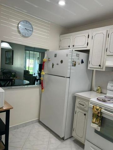 8020 N Sunrise Lakes Drive W 111, Sunrise, FL 33322