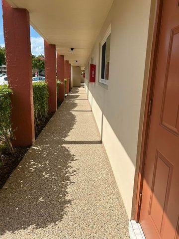 8020 N Sunrise Lakes Drive W 111, Sunrise, FL 33322
