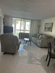 8020 N Sunrise Lakes Drive W 111, Sunrise, FL 33322