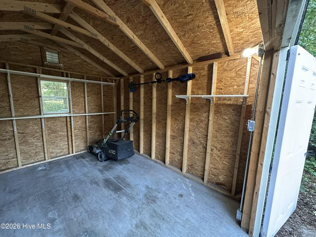 3700 South Bend Road, Winterville, NC 28590