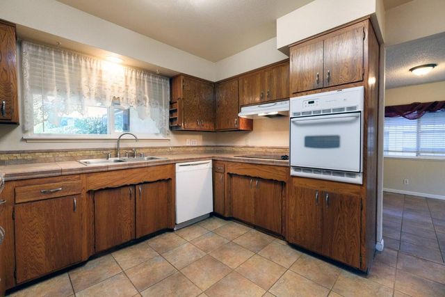 6781 Reflection Street, Redding, CA 96001