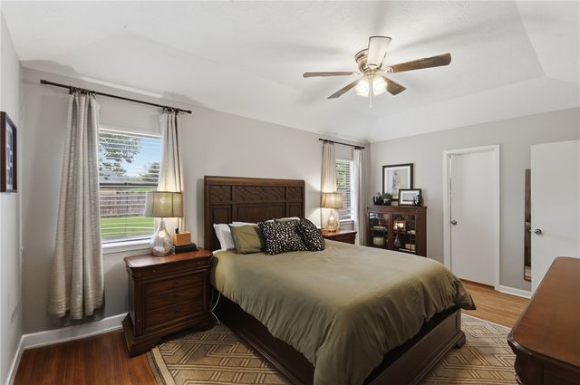 3821 Brighton Drive, Bryan, TX 77802