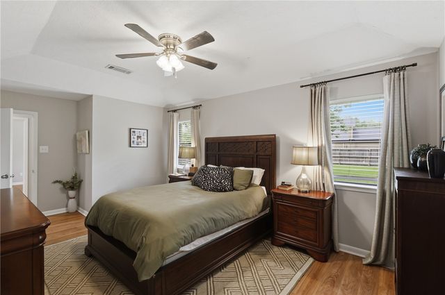 3821 Brighton Drive, Bryan, TX 77802