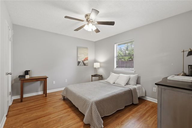 3821 Brighton Drive, Bryan, TX 77802