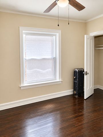 8026 S Dobson Avenue, Chicago, IL 60619