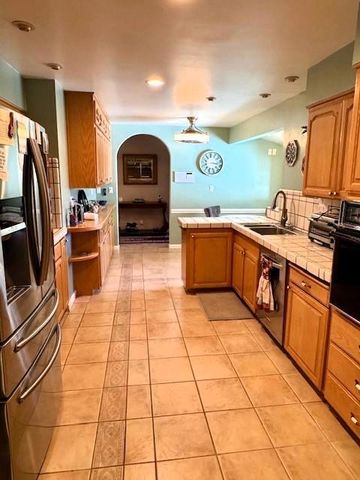 10536 Davison Avenue, Cupertino, CA 95014