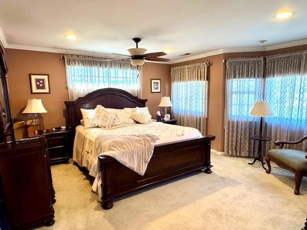 Image 13 of property listing at 10536 Davison Avenue, Cupertino, CA 95014