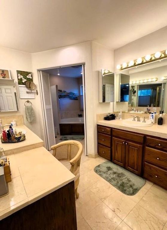 Image 16 of property listing at 10536 Davison Avenue, Cupertino, CA 95014