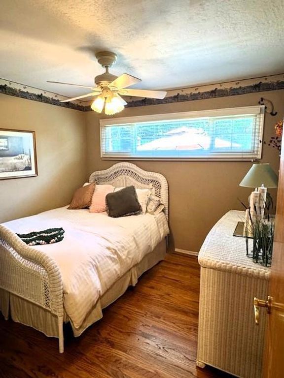 Image 17 of property listing at 10536 Davison Avenue, Cupertino, CA 95014