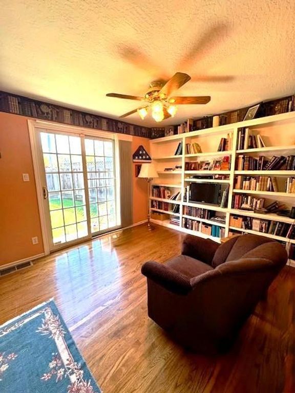 Image 18 of property listing at 10536 Davison Avenue, Cupertino, CA 95014