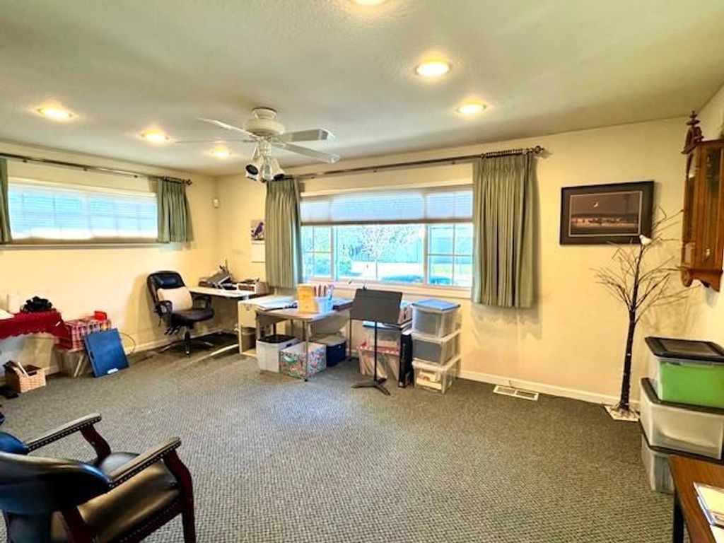 Image 24 of property listing at 10536 Davison Avenue, Cupertino, CA 95014