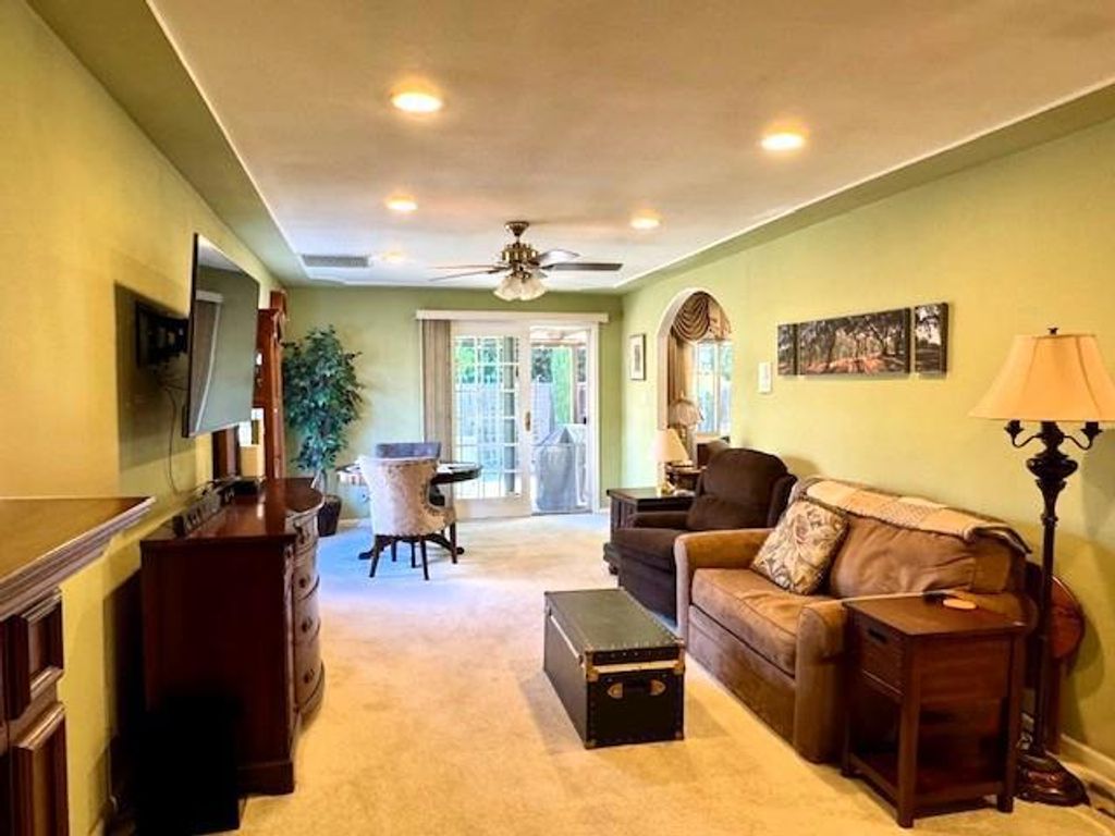 Image 9 of property listing at 10536 Davison Avenue, Cupertino, CA 95014