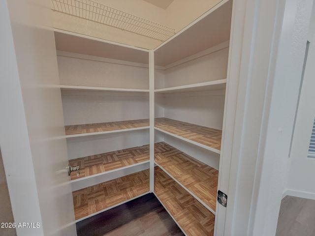 2533 E WAGONER Road, Phoenix, AZ 85032