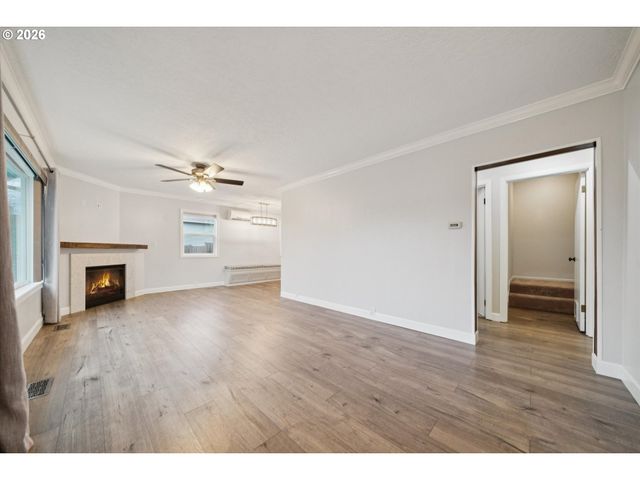 1831 Sw EVANS St, Portland, OR 97219