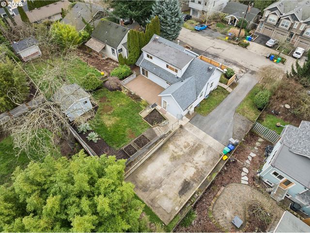 1831 Sw EVANS St, Portland, OR 97219