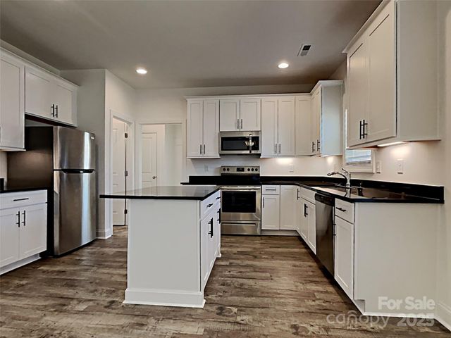 231 Brook Avenue SE, Concord, NC 28025
