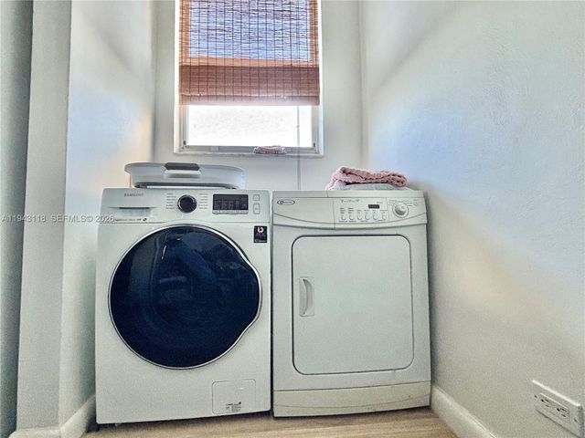 3660 NE 166th St 415, North Miami Beach, FL 33160