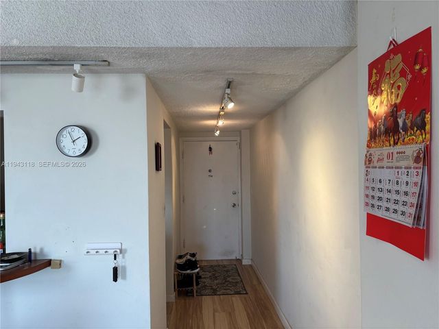 3660 NE 166th St 415, North Miami Beach, FL 33160