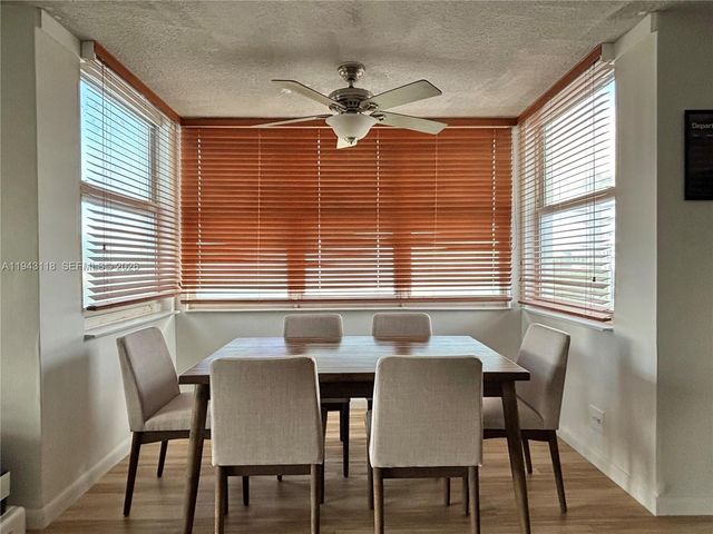 3660 NE 166th St 415, North Miami Beach, FL 33160