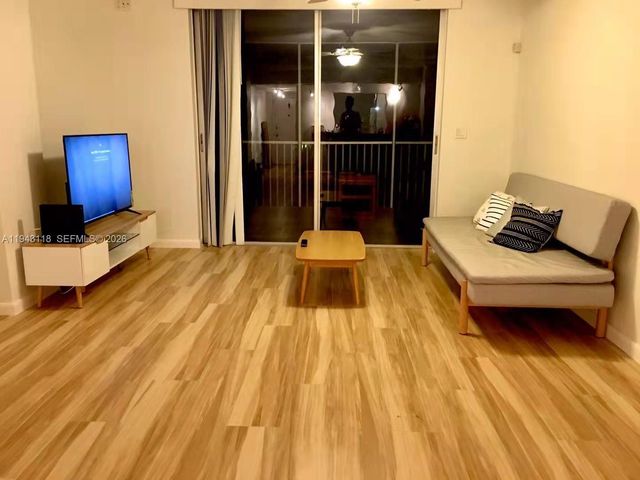 3660 NE 166th St 415, North Miami Beach, FL 33160