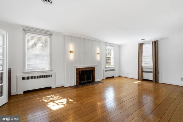 2116 BRANCH AVE SE, Washington, DC 20020