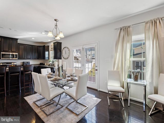 1027 COOK DRIVE, Washington, DC 20032