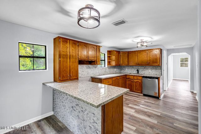 9209 Forsythia Drive, Moss Point, MS 39562