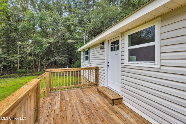 9209 Forsythia Drive, Moss Point, MS 39562